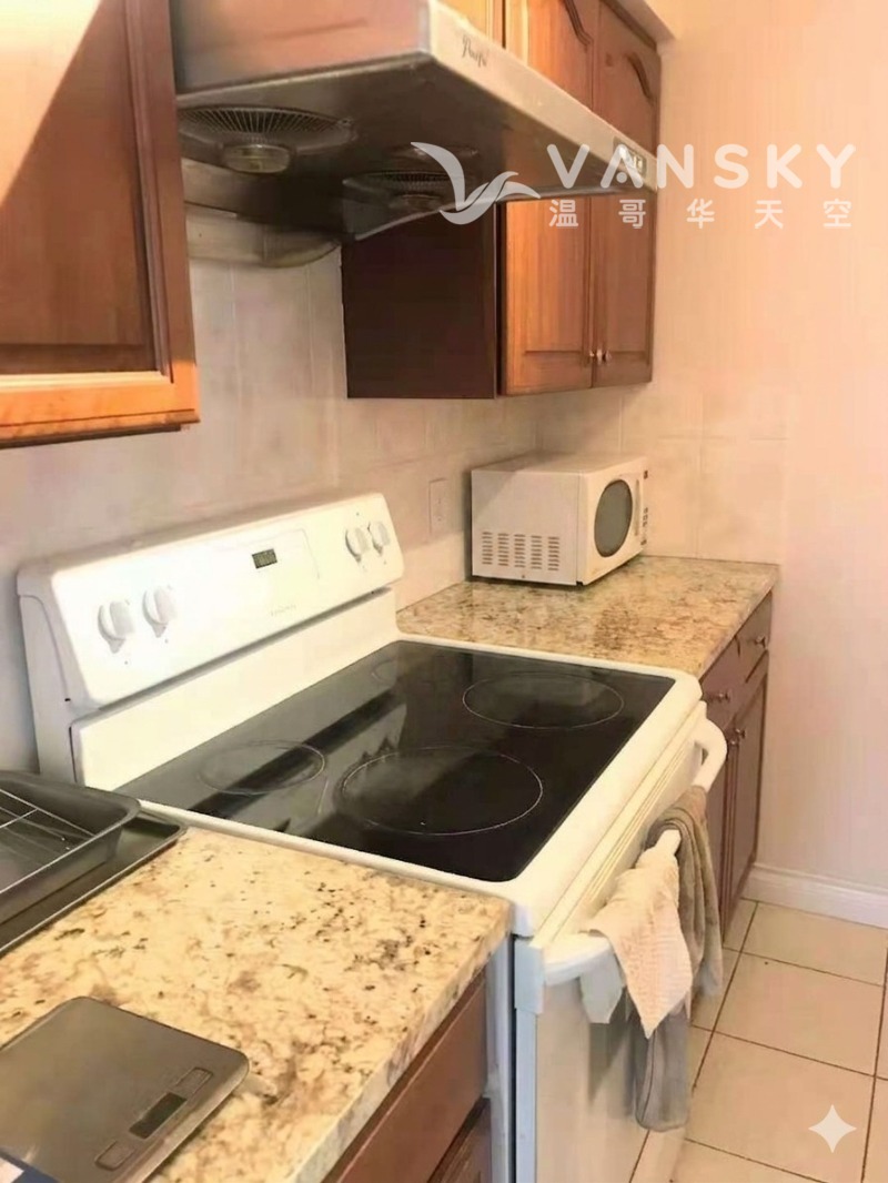 260425234245_Kichten .jpg